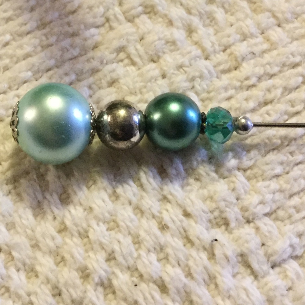 💥Lovely Seafoam Green Vintage Style Hat Pin💥